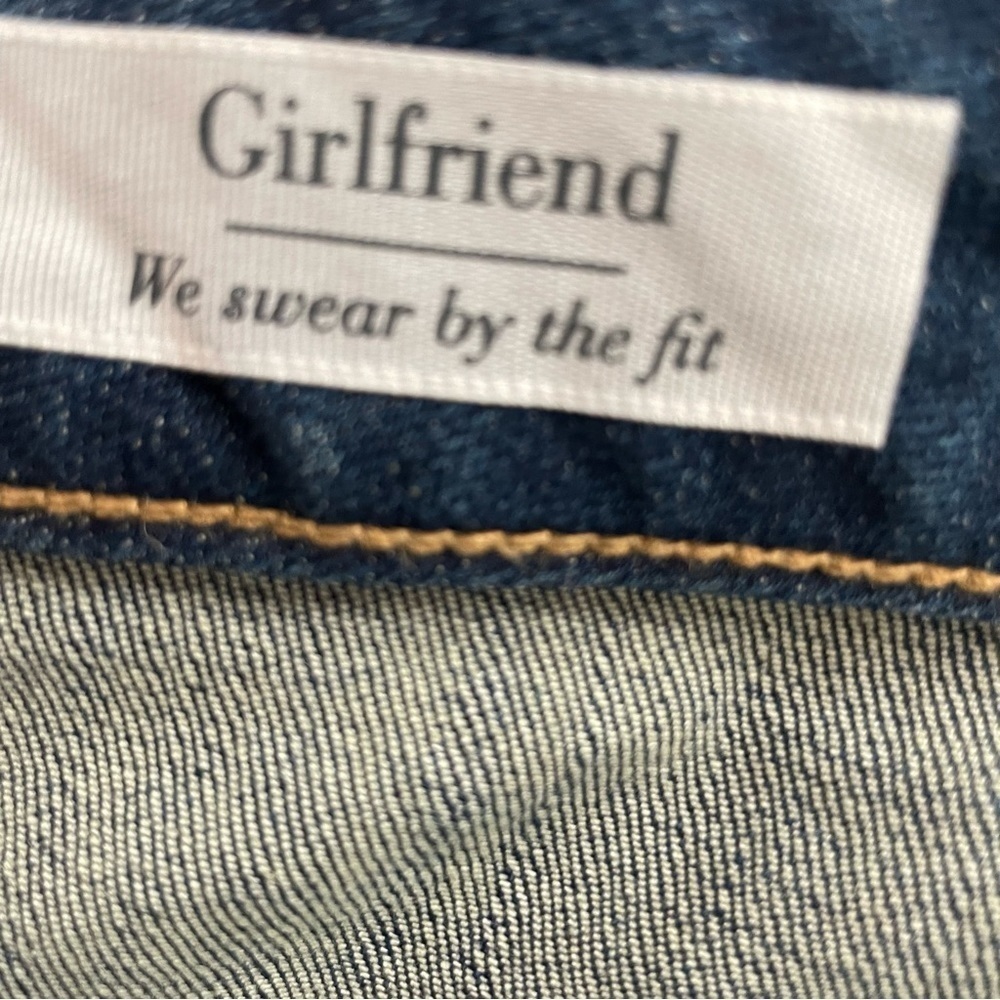 Torrid Girlfriend Jeans- Size 26R (bin 3M) - Picture 7 of 7